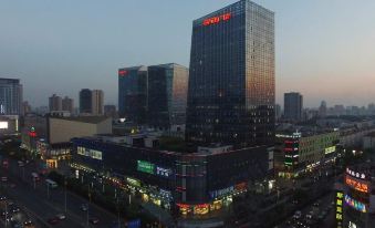 IU Hotel(Shanghai Fudan University,Wujiaochang Metro Station)
