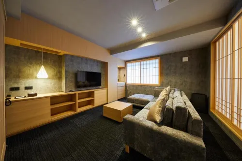 Rinn Shijo Nishinotoin