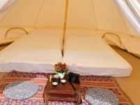 中卫仰望星空沙漠露营基地 - 摩洛哥家庭双床大帐篷（公共卫浴）