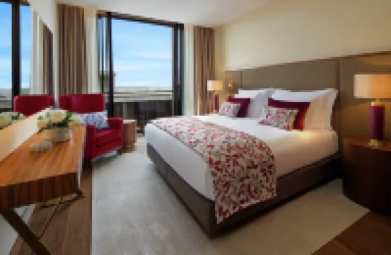 Boeira Garden Hotel Porto Gaia, Curio Collection by Hilton Hoteles en Mafamude