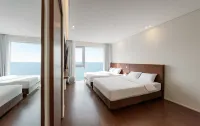 La Terrace Resort - balcony