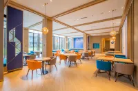 Holiday Inn Express Hotels in Qinglong