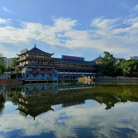 Langqiao Theme Hotel