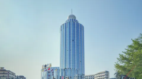 Luoding International Hotel in Луодин