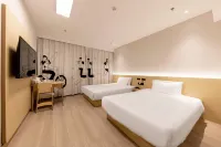 Hi Inn (Qidong Wenfeng Grand World)