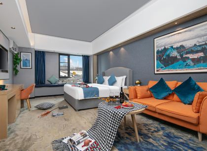 Manju Hotel (Chuhe Han Street Subway Station Hubei Provincial Museum)