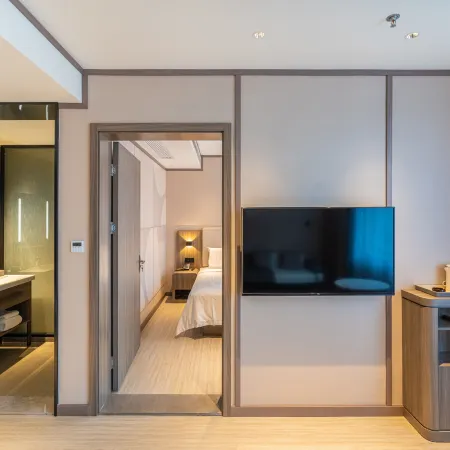 HanTing Hotel (Pengze Caifu Central Square)