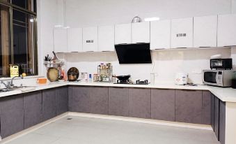 Taoyuan Xishe Homestay (Taohuayuan Scenic Area)