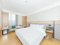 JI Hotel (Beijing Chaoyang High Speed Railway Station Jiuxianqiao Road) Hotels near Lufthansa Outlets
