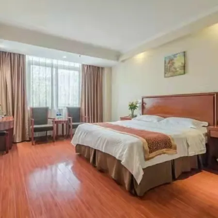 Qijiang Huating Express Hotel
