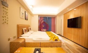 Xingchen Hotel (Zhengzhou Longzihu Metro Station)