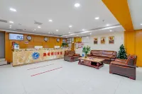 Yuange Holiday Hotel (Lu'an Railway Station)