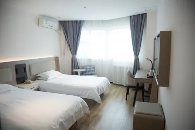 グレースイン(Grace Inn)ホテル（萊蕪鳳城西大通り加州歩行街） 莱芜汽车总站周辺のホテル