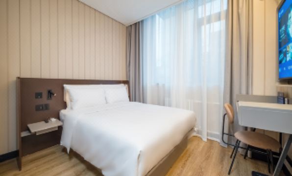 HanTing Hotel (Beijing Shijingshan Pingguoyuan)