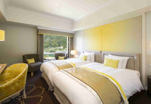 2. 호텔 오쿠라 J..