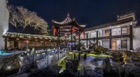 Meixuxicheng Taohua Villa (Taohuatan Scenic Area Branch)