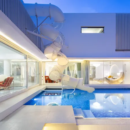 Sanya Kun'er Girl's Home Detached Pool Villa