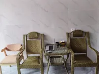 Qingcheng Mountain Banshan Bianxia Homestay