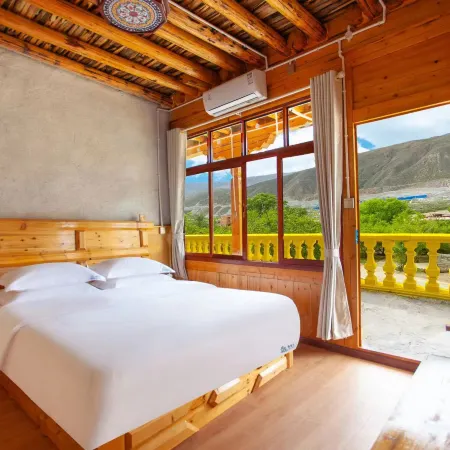 Dejicang B&B