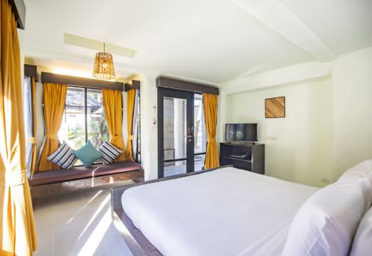 3. 푼프리다 비치 ..