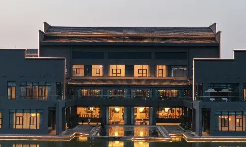 陝西地建南山（華山）溫泉飯店