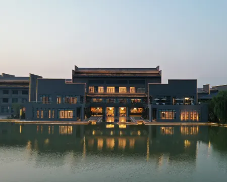 Shaanxi Dijian Nanshan (Huashan) Hot Spring Hotel Hotels in Huayin