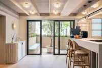 YING’nFLO, Hong Kong, Wan Chai (Langham Hospitality Group)