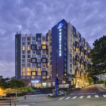 The Island Blue Hotel Отели рядом с достопримечательностью «Водопад Вонан»