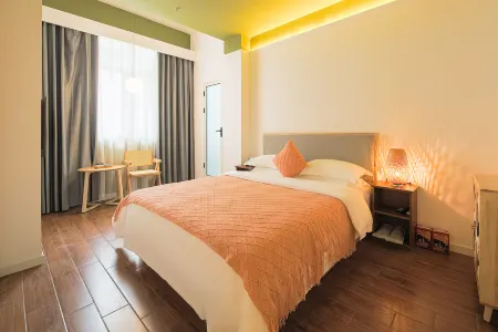 MANDOLIN One Hotel (Jiangmen Xinhui Sands Shopping Plaza) Отели рядом с достопримечательностью «Xinhui Museum»