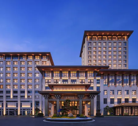 Grand New Century Hotel Linan Hangzhou Отели рядом с достопримечательностью «Zhejiang A & F University Yijin Campus»