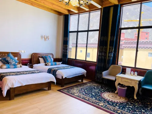 Yinyian Time Hot Spring Homestay Hotels in Batang