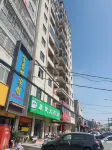 Fuluju Hotel Hotels near Nanzhao Railway Station