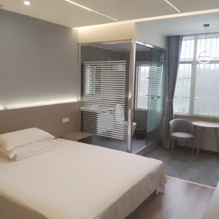 Guangshui Convenient Sunshine Hotel
