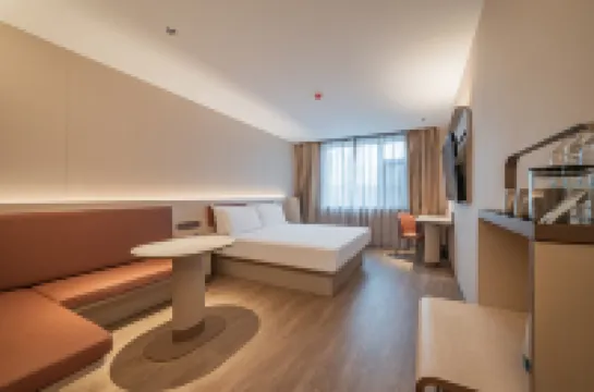 HanTing Hotel (Langfang Railway Station Wanda Plaza)
