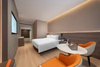 World Hotel (Kaifeng Lankao Chezhan Road Hualiancheng Shopping Plaza) Hotels in Lankao