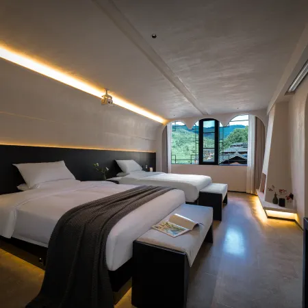 Suyan·Lishang Art Gallery B&B (Xijiang Thousand-Household Miao Village Viewing Platform Branch)