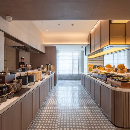 Atour Hotel Guangzhou Baiyun Guanghua 1st Road Отели рядом с достопримечательностью «Байюнь»