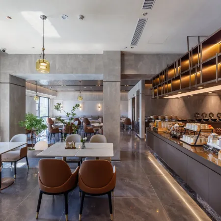 Atour Hotel Renmin University Beijing Zhongguancun Отели рядом с достопримечательностью «Хайдянь»