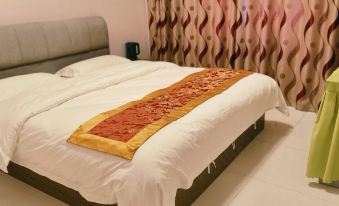 Zhenxiong Tongfu Apartment