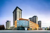 季楓國際酒店（信陽息縣店） 鄰近榮譽新世界購物中心的酒店