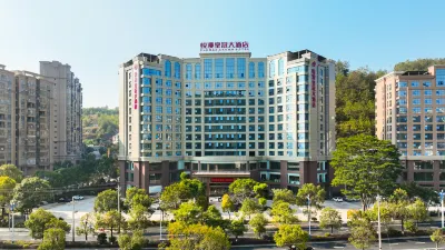 Longyan Yueman Crown  Hotel (Yongding District) Hotels near Yongding Railway Station