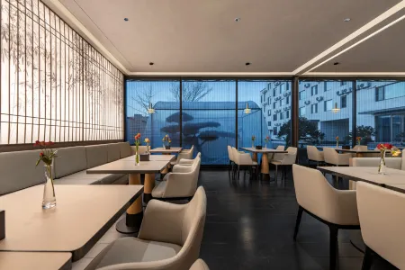 Yuexi Hotel (Juxian No.1 Middle School)