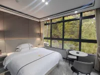 Xijiang Qianyue Homestay (Qianhu Miao Village North Gate)