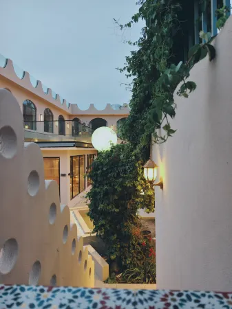 Narati Pavilion Inn Отели рядом с достопримечательностью «Nalati Raspberry Town»