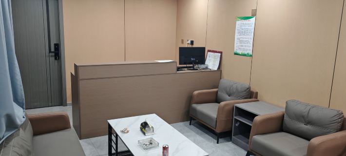 Pulan Yuetu Hotel Ξενοδοχεία στην πόλη Πουλάν