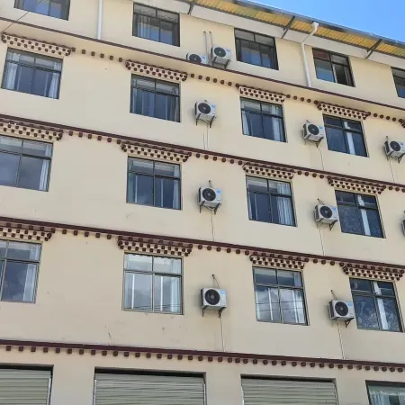 Motuo Yishui Lanting Hotel