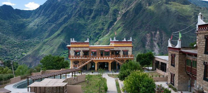 Alpenglow Resort Manor, Danba Hotels in Danba