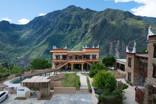 丹巴梵境·Alpenglow私湯度假莊園 - 精品