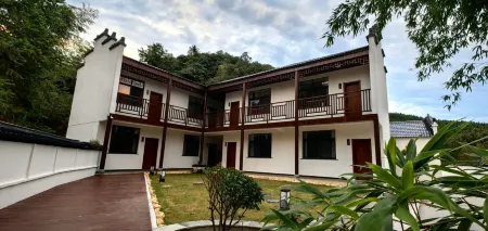 Dongzhi Songlin Farm Farm Stay Отели рядом с достопримечательностью «Longquan Cherry Blossom Town»