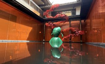 Qianyan Li Bai Hotel at Fuxian Lake (Guanglong Town)